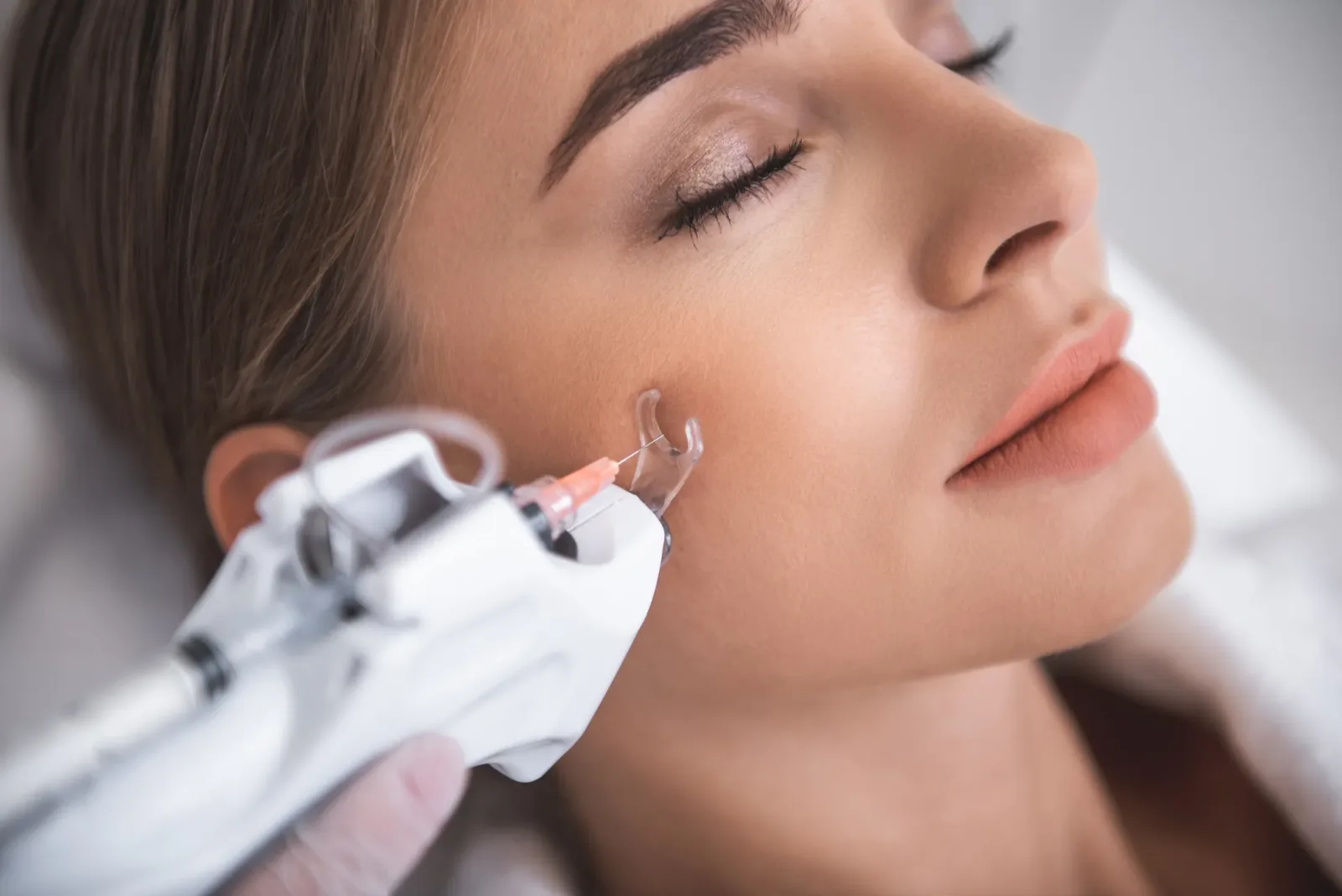 Advanced Laser Treatments for Rosacea and Facial Thread